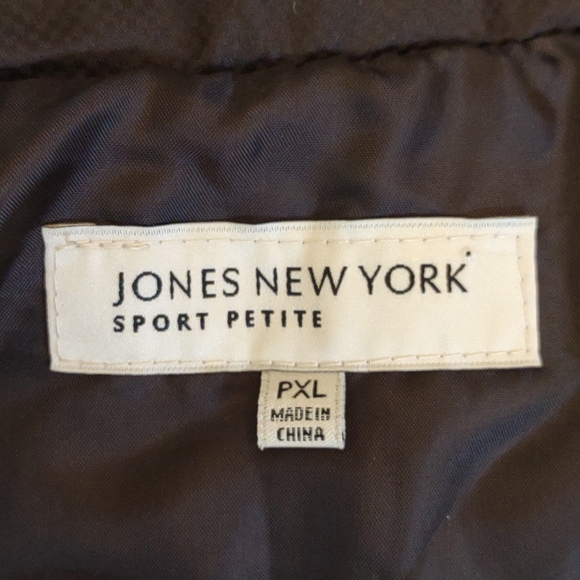 PETITE Dark BRN Slvless Puffer Vest SZ PXL By Jones New York - Picture 8 of 11